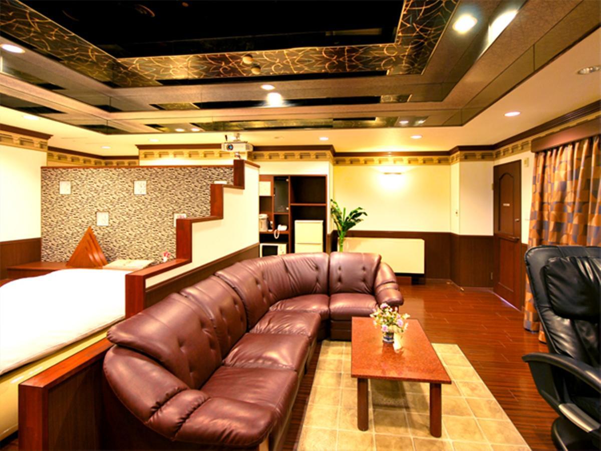 Hotel Joy (Adults Only) كوماكي المظهر الخارجي الصورة