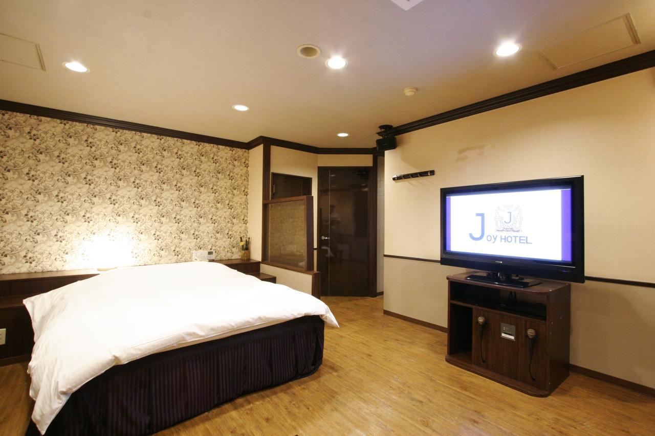 Hotel Joy (Adults Only) كوماكي المظهر الخارجي الصورة